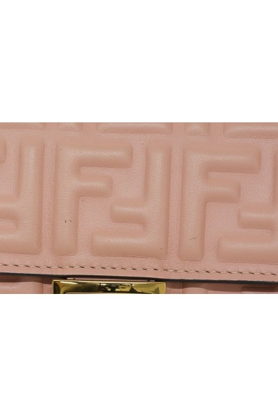 FENDI WALLET ON CHAIN BAGUETTE