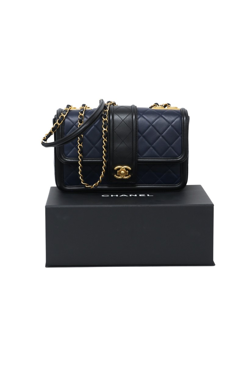 Chanel Elegance CC Nera e Blu