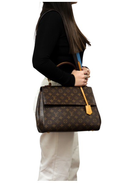 Louis Vuitton Cluny MM